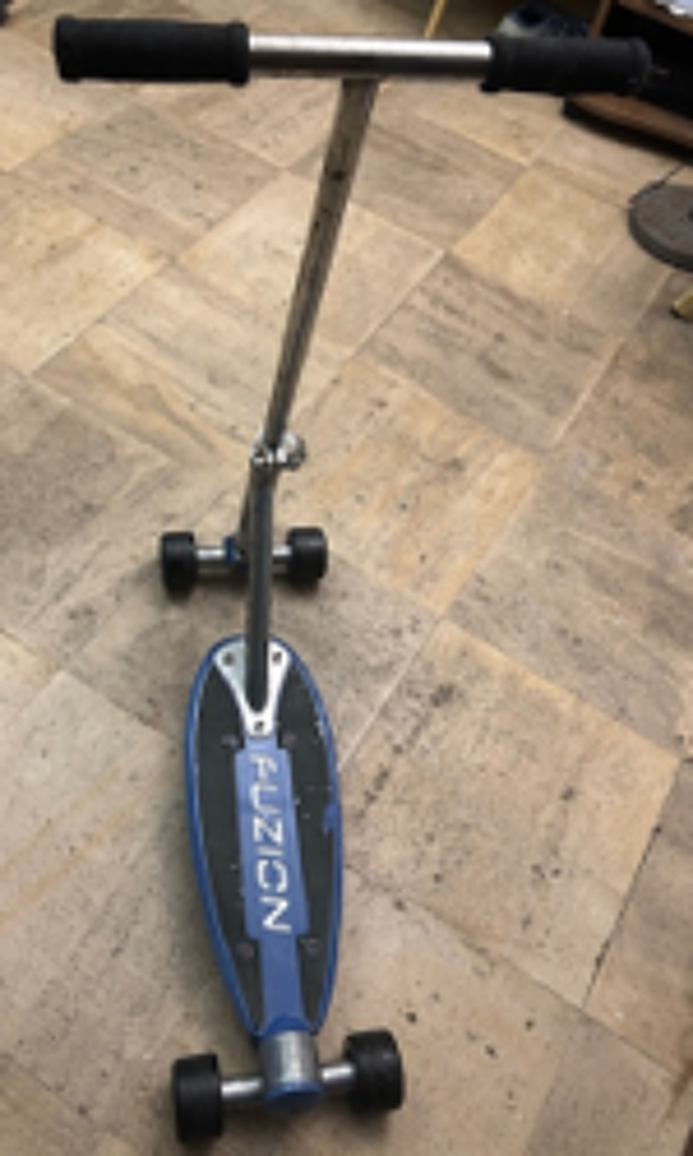 TROTTINETTE Freestyle FUSION 4 roues avec axes articicul&eacute;s Sports