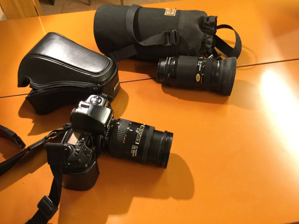 VEND NIKON REFLEX TYPE F-801S
28-85mm Photos/Video/TV