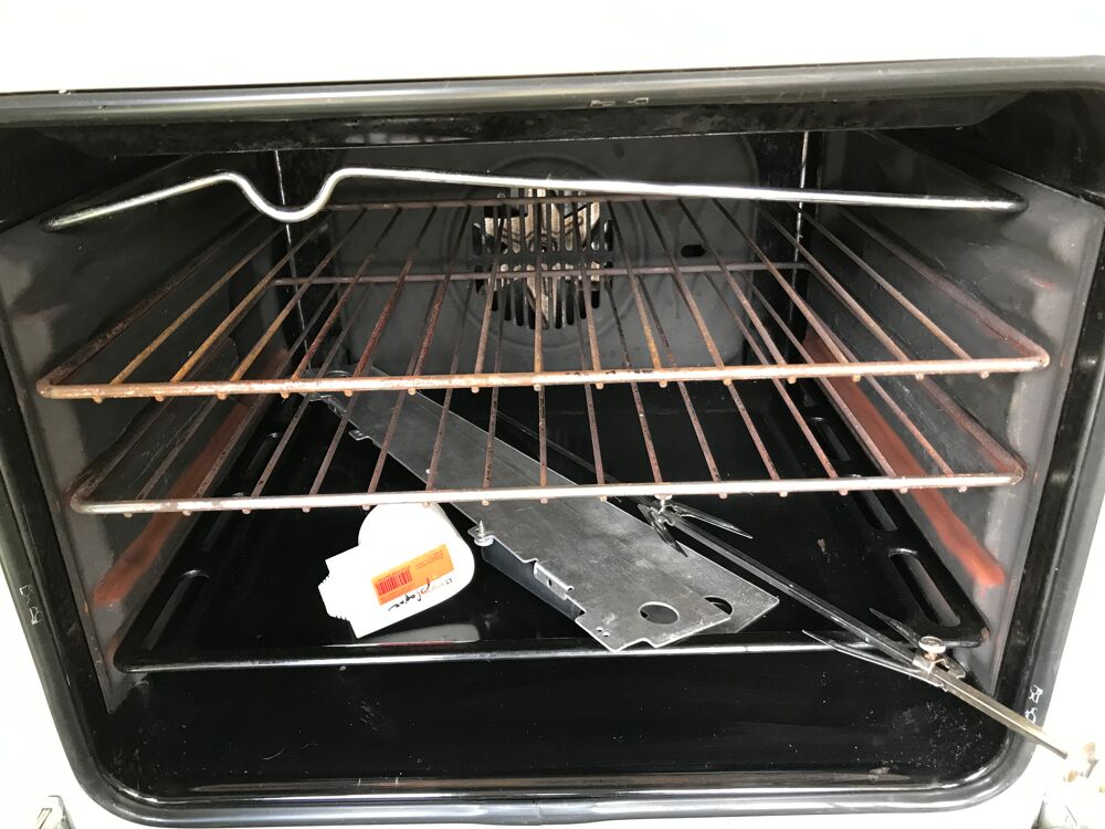 Four de cuisine et sa hotte Electroménager