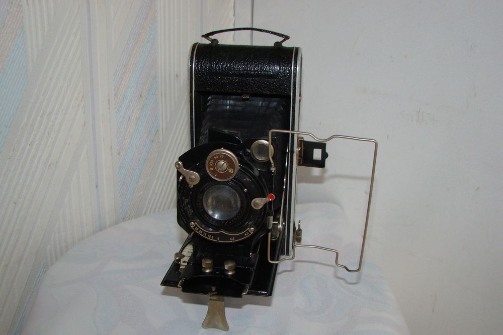 Ancien appareil photo Folding FOTH - ann&eacute;es 1930
Photos/Video/TV