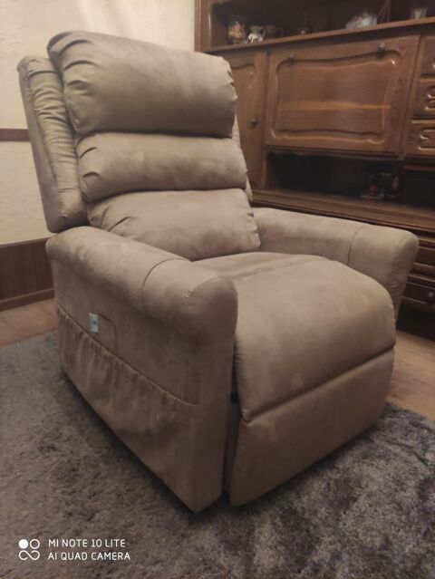 Fauteuil relax releveur mdical lectrique 200 Plainfaing (88)
