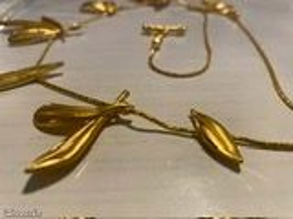 Collier souple dor&eacute; Feuilles sur chaine ANTIGONA Bijoux et montres