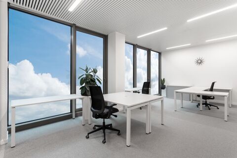 De magnifiques bureaux sur mesure pour 3 personnes à Marseille, Spaces Boulevard Michelet 764 13008 Marseille