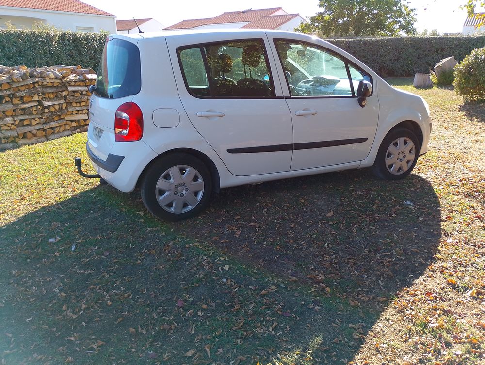 Modus 1.2 16v 75 eco2 .Com Euro 5 2010 occasion 85230 Bouin
