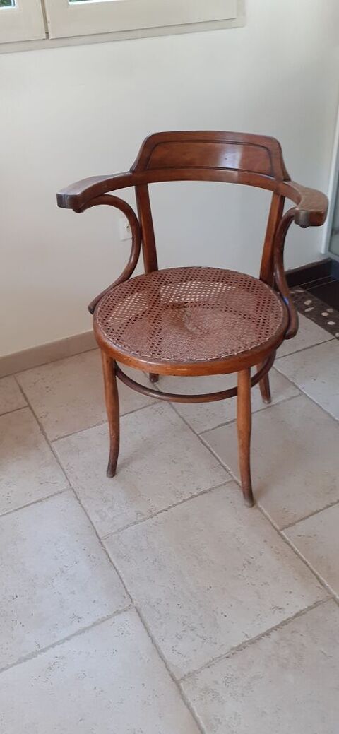 Fauteuil bistrot bois courbé, Saint-Paul-de-Vence (06)