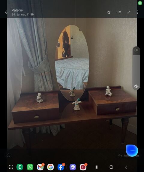 Coiffeuse avec miroir en bne 650 Livry-Gargan (93)