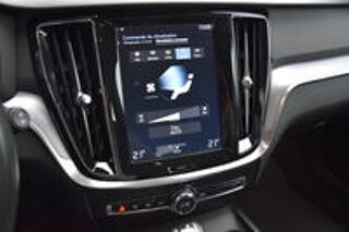 V60 D3 AdBlue 150 ch Geartronic 8 Momentum 2019 occasion 56300 Pontivy