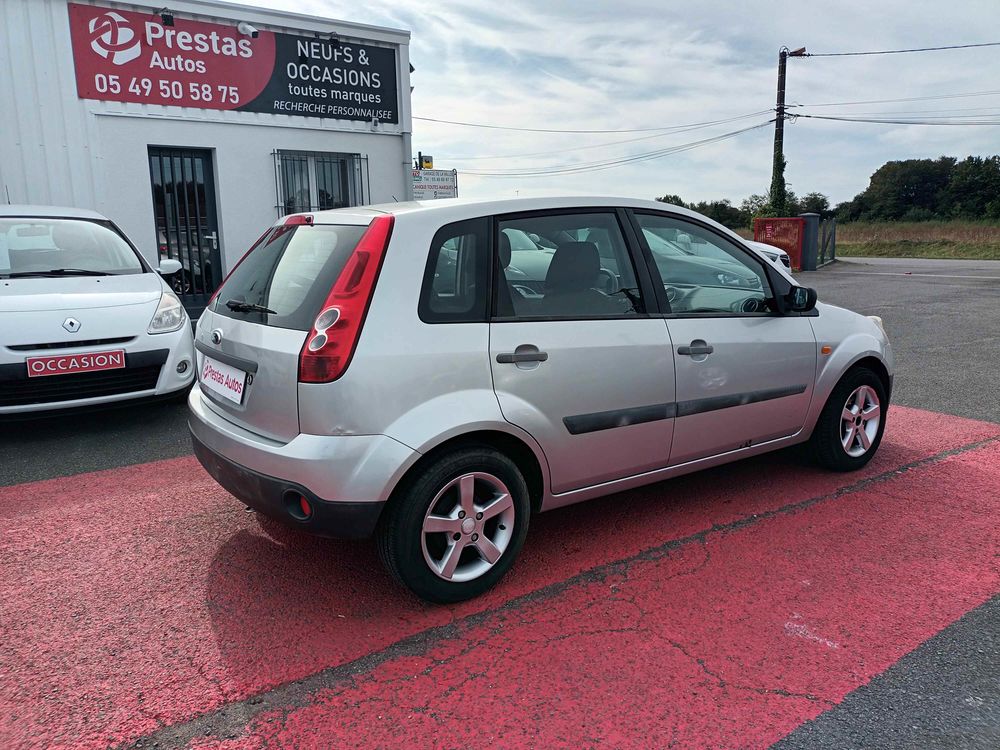 Fiesta 1.3i Senso 2006 occasion 86600 Coulombiers