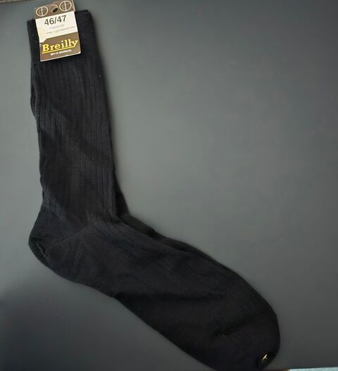 Chaussettes neuves mi-hautes noires pointure 46-47 2 Nux-les-Mines (62)