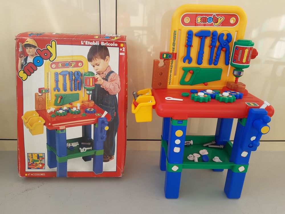 Etabli Bricolo SMOBY d&egrave;s 2 ans. Jeux / jouets
