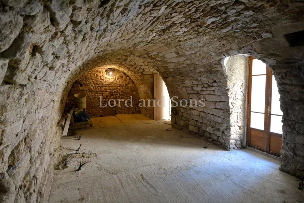 Vente Hôtel particulier Maison Seigneuriale centre de VENASQUE 450 M2 ENVIRON Venasque