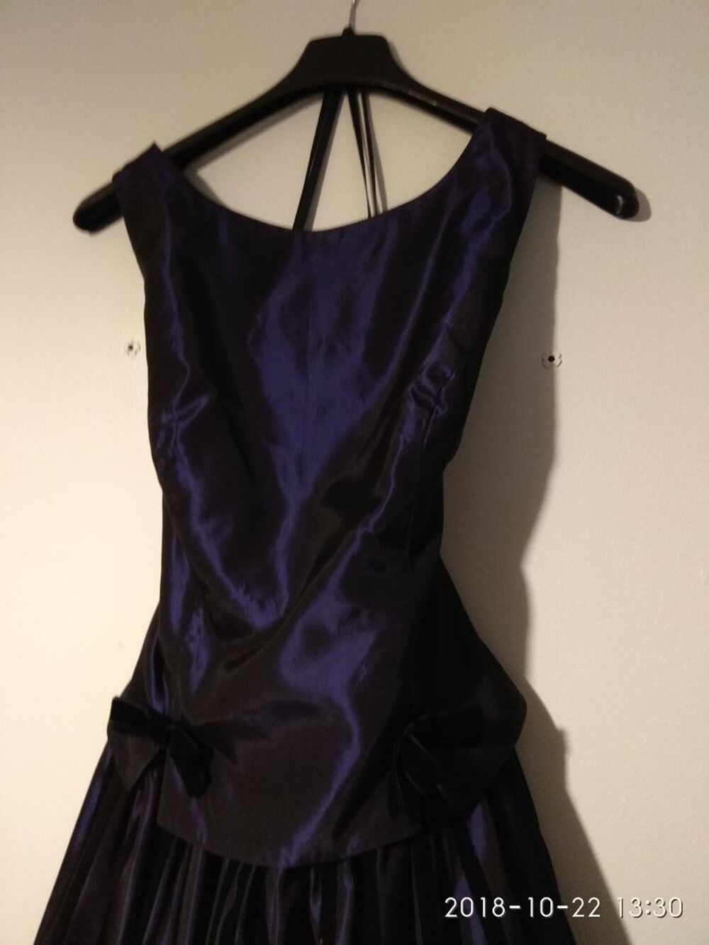 Tr&egrave;s belle Robe de soir&eacute;e port&eacute;e une seule fois Vêtements