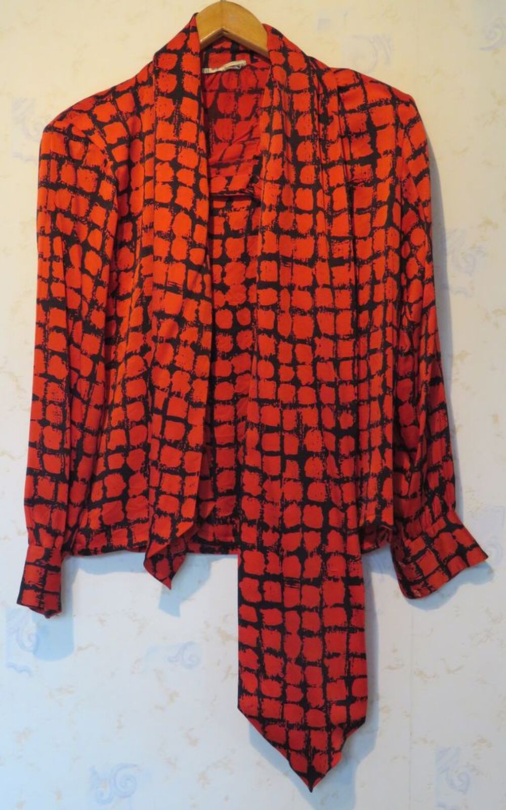 Ensemble femme veste/pantalon/chemisier, taille 34 Vêtements
