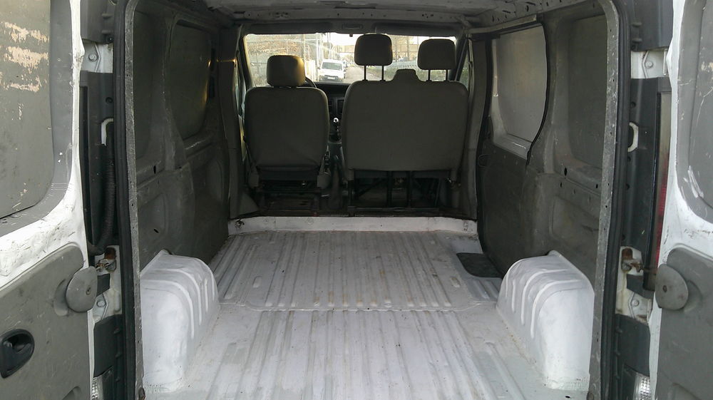 Trafic TRAFIC FGN L1H1 1000 KG 1.9 dCi 80 2002 occasion 10000 Troyes
