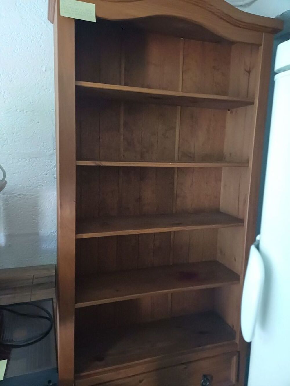 Salle &agrave; manger en pun Meubles