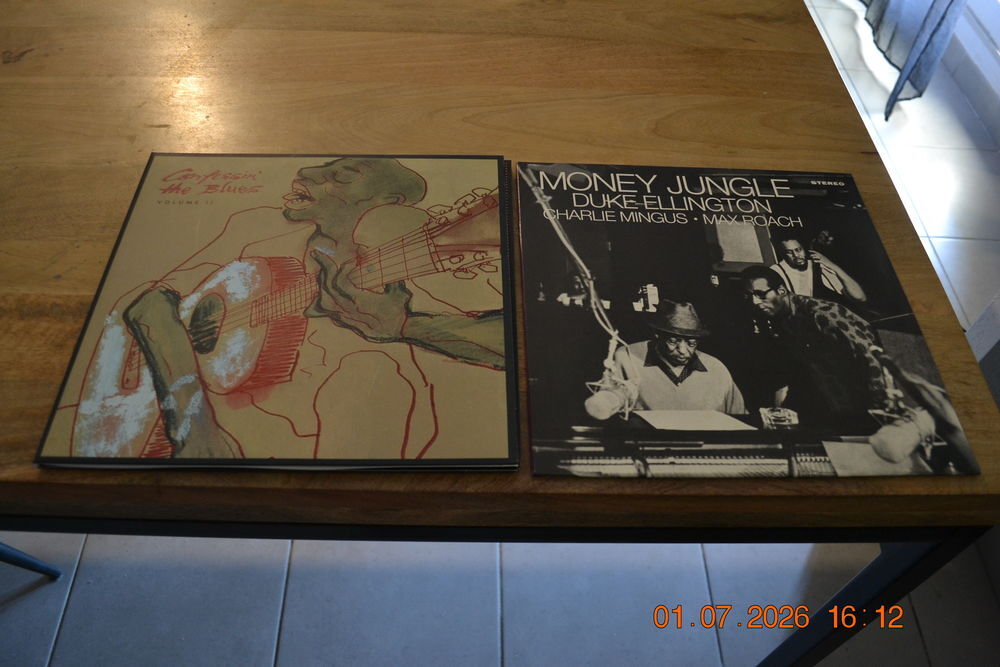 VINYLE 2 LP CONFESSIM THE BLUES + VINYLE COLOR MONEY JUNGLE CD et vinyles