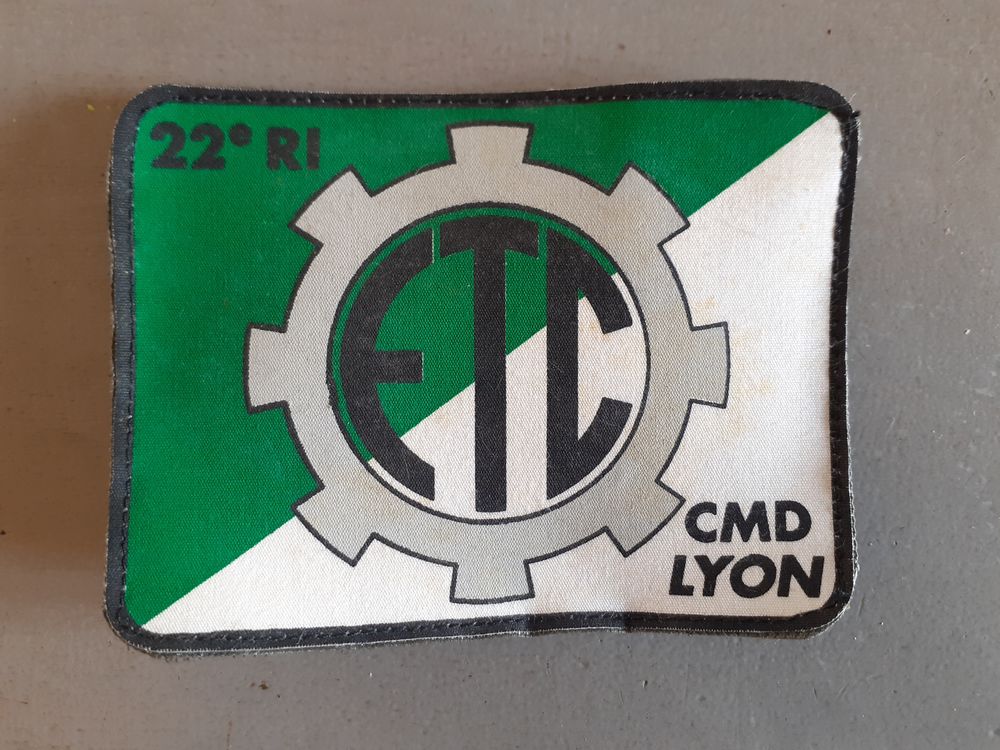 Insignes militaire ancien ETC 22 REGIMENT INFANTERIE TRAIN 