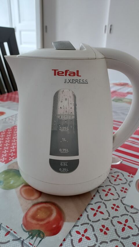 Bouilloire �lectrique 20 Bagn�res-de-Bigorre (65)