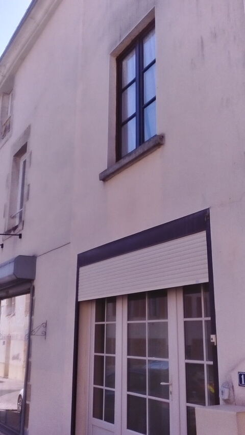   Sympathique maisonnette bien expos�e en centre-ville d'Evaux Maison - 3 pi�ce(s) - 60 m�