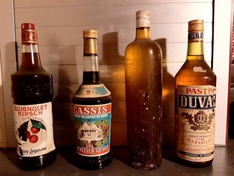 4 bouteilles d'ap�ritif 25 Saulieu (21)