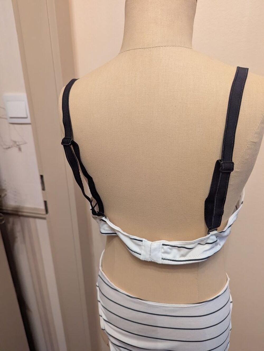 Ensemble de sous v&ecirc;tements ANTIGEL-GAMME LISE CHARMEL Vêtements