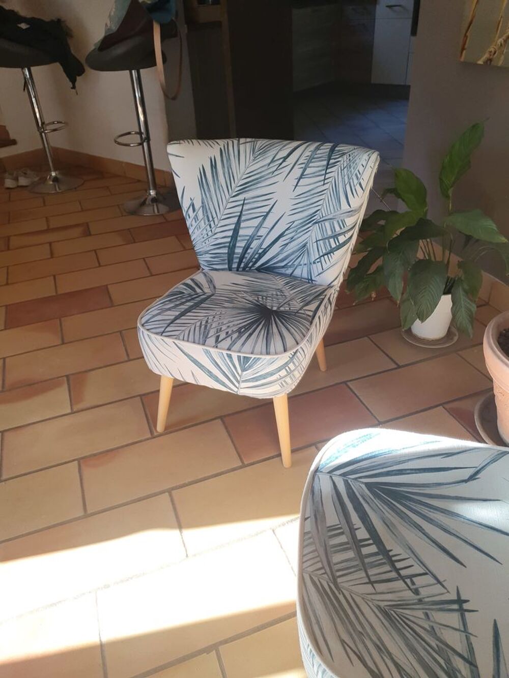 Fauteuil pied bois Meubles