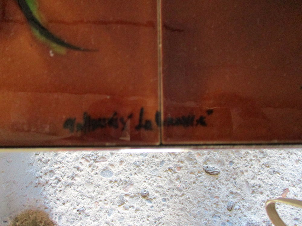 table basse en c&eacute;ramiques de vallauris avec signature 