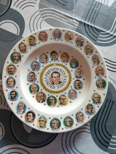 assiette rare de collection !
pr�sidents des Etats-Unis 
diam�tre 26cm
tr�s bon �tat
# Etats-Unis 40 Dourdan (91)