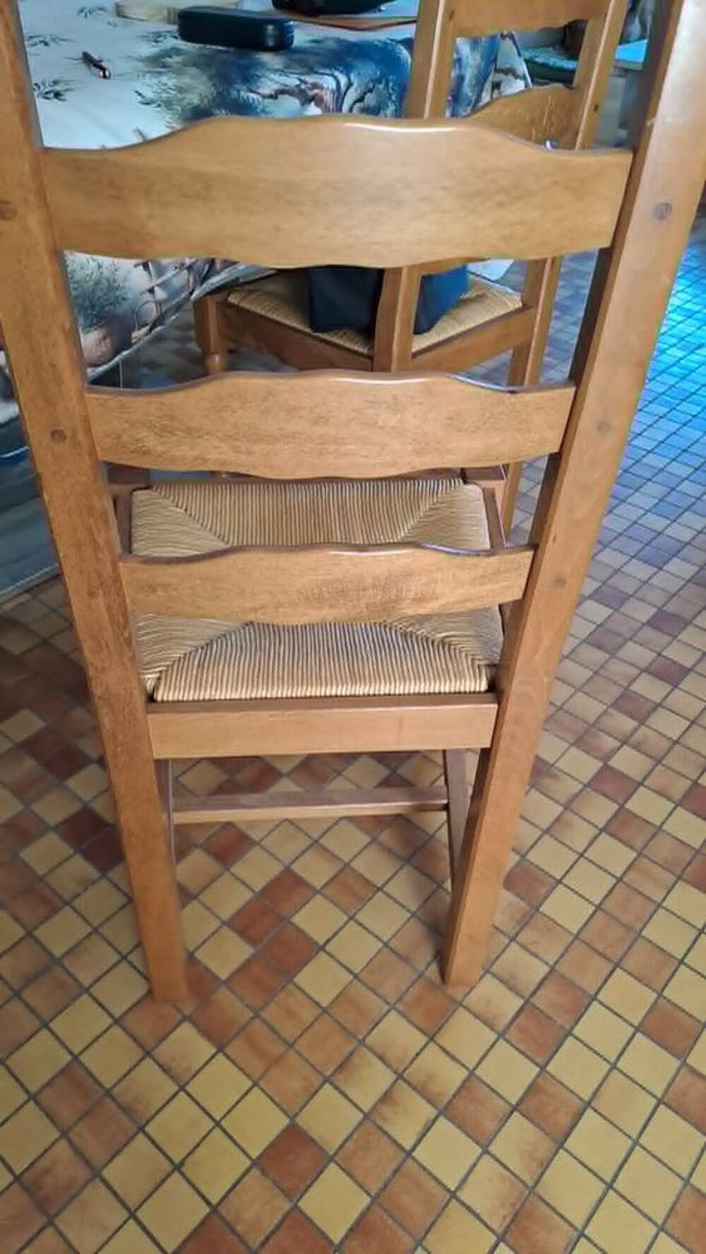 8 Chaises bois assise paille - 50 euros Meubles
