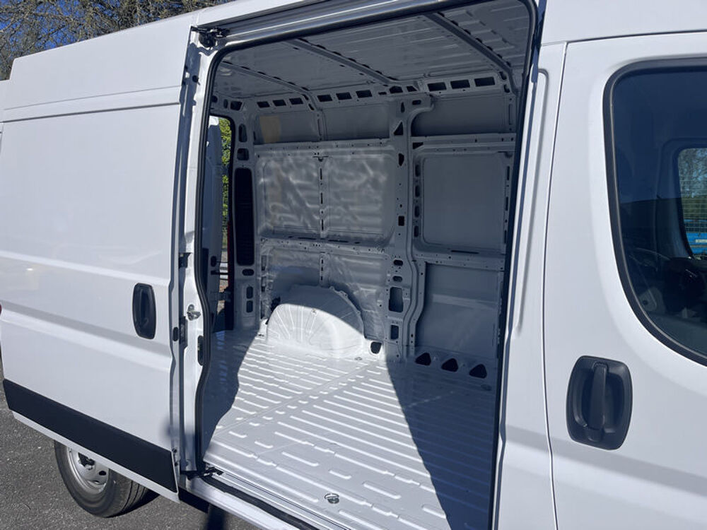 Boxer 4p 330 L2H2 Pack Premium Connect BVM HDi 2.2 140 cv 2026 occasion 87280 Limoges