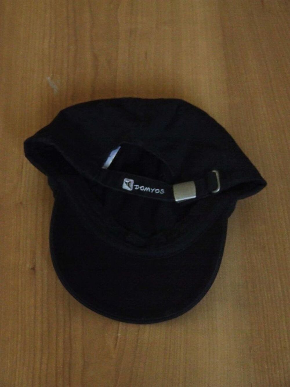 Casquette, DOMYOS de DECATHLON, Noir, T. Unique, TBE Vêtements enfants
