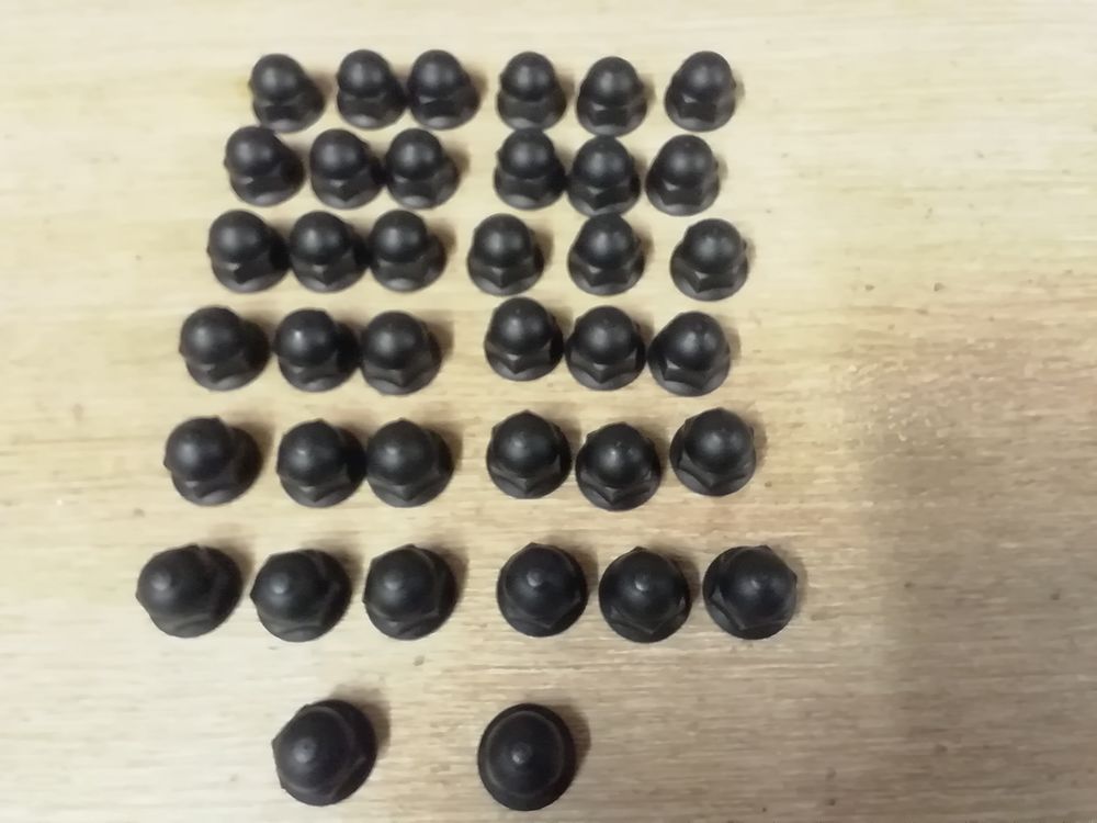&Eacute;crous borgnes nylon neufs noir M6 Bricolage