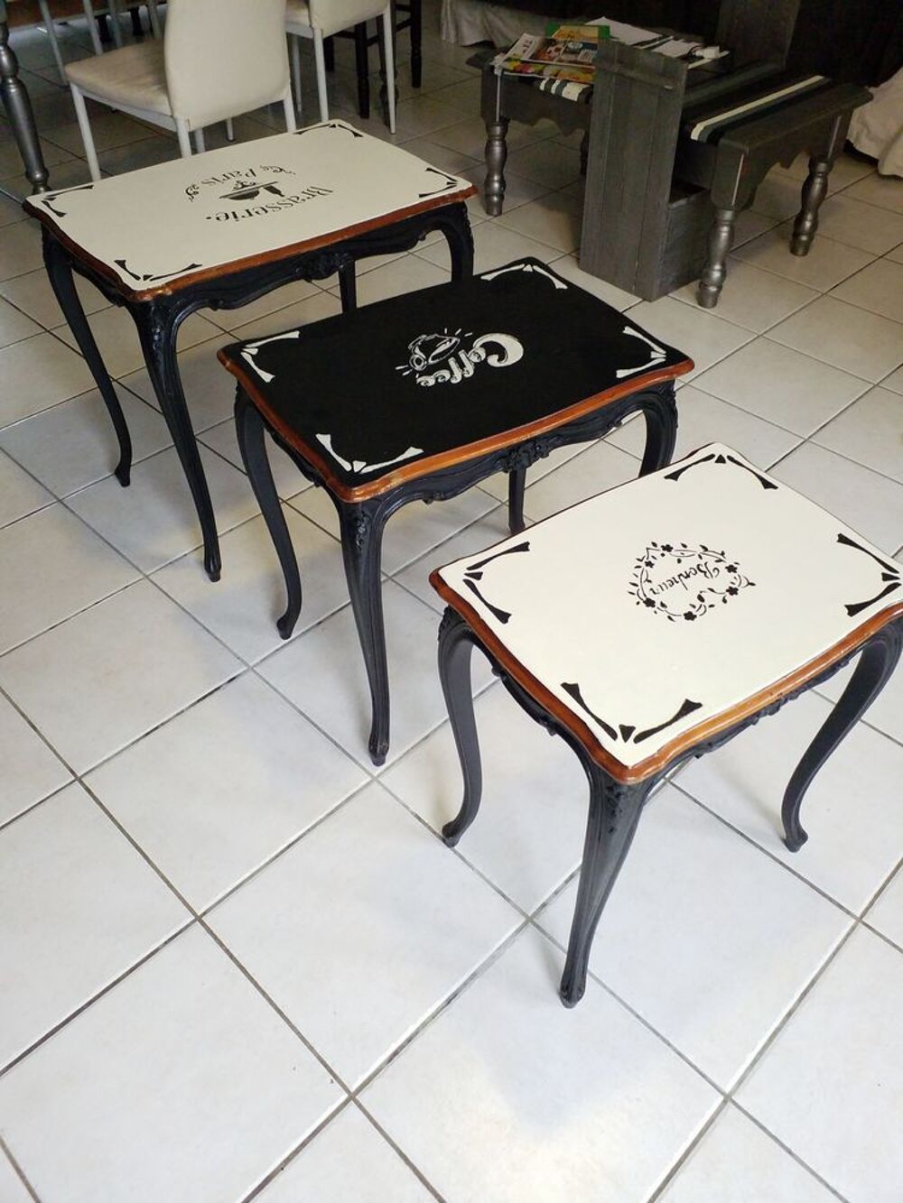 Vends table gigogne Louis XV Meubles