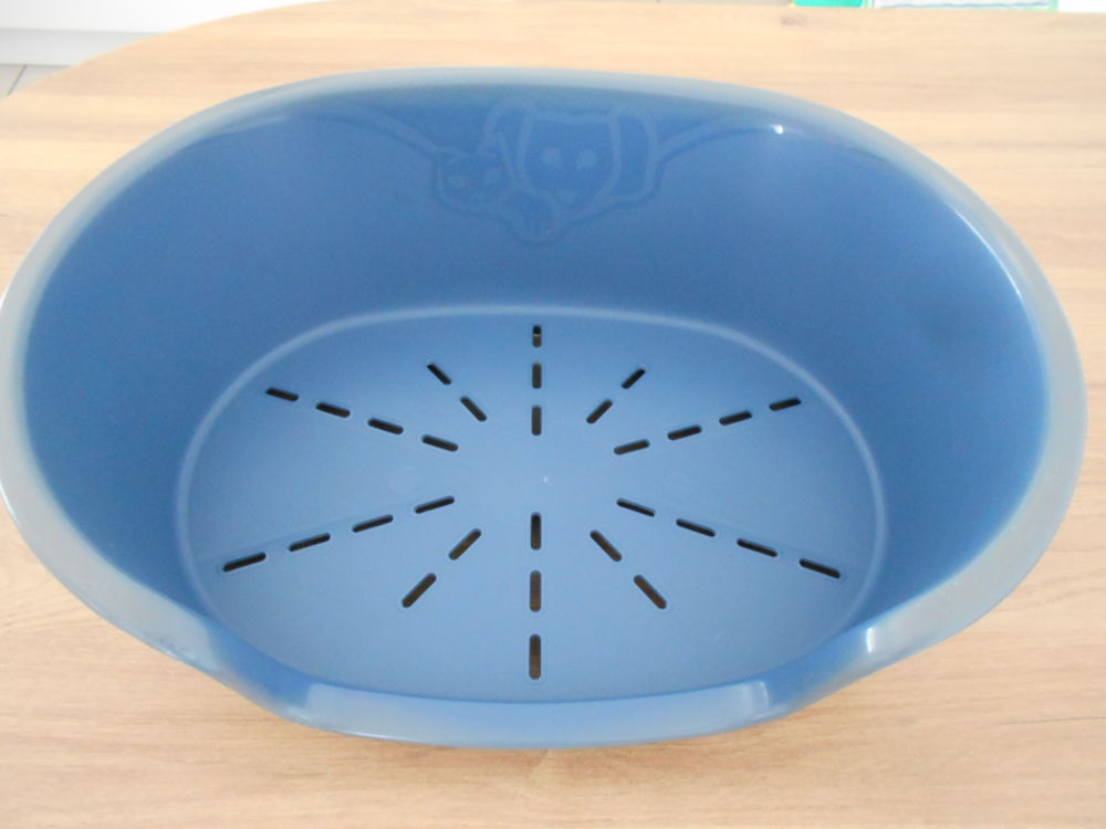  Panier pour chien ou chat jusqu'à environ 8 kg comme neuf  