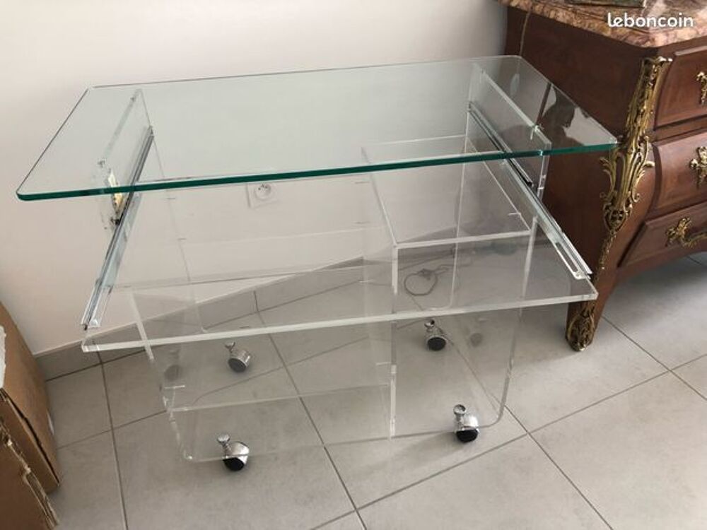 Bureau sp&eacute;cial ordinateur. Verre et altuglass. Invisibles du Meubles