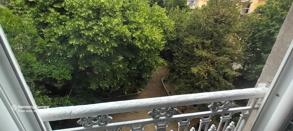 Location Appartement Particulier  Appartement 2 pièces centre ville Nîmes Nimes