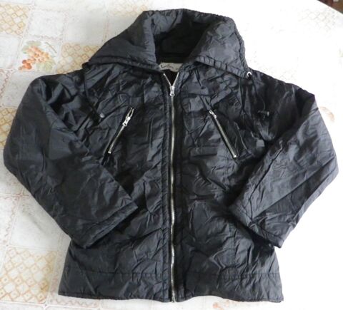 BLOUSON / DOUDOUNE NOIRE T40 COMME NEUVE 5 Attainville (95)