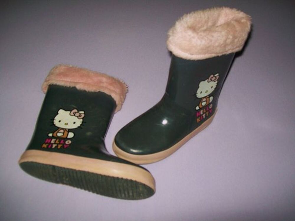 bottes fille Hello Kitty , 31 / 32 Chaussures