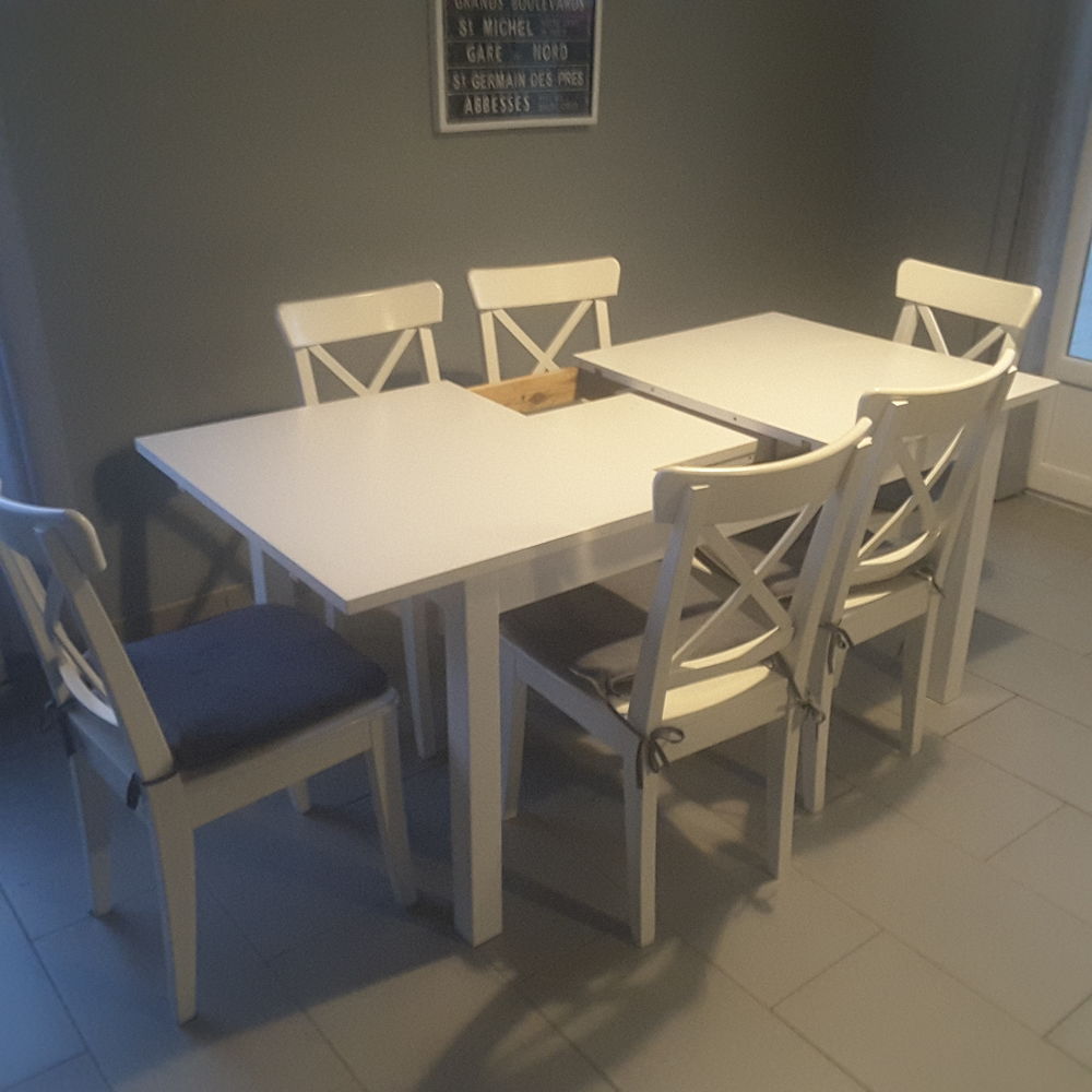 Table cuisine avec 6 chaises Meubles