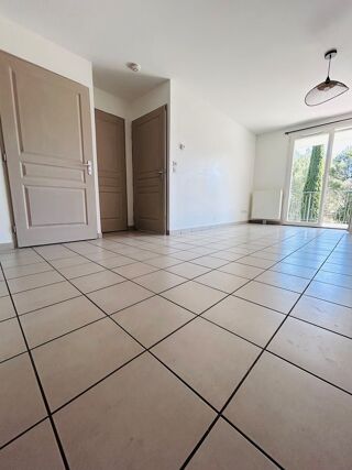  Appartement à louer 2 pièces 44 m²
