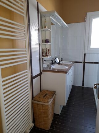  Appartement à louer 4 pièces 60 m² Meschers-sur-gironde