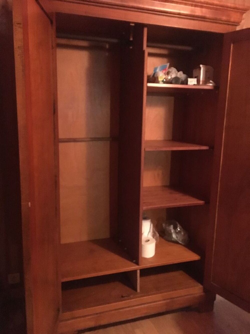 Armoire ch&ecirc;ne Meubles