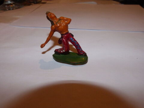 INDIEN BLESSE  marque  JIM  ( plastique ) 4 Brest (29)