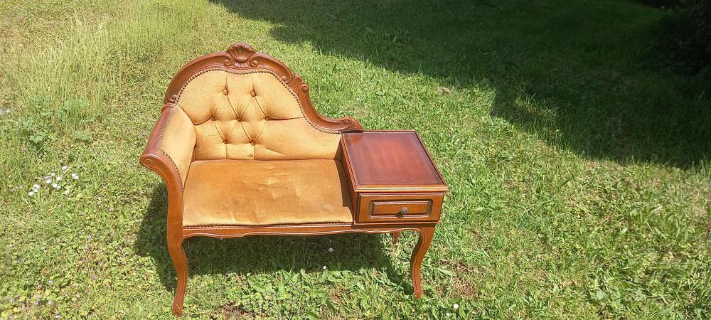 bureau d'&eacute;colier/ commode/ fauteuil t&eacute;l&eacute;phone Meubles