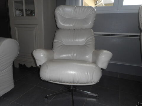 4 fauteuils coque polyester cuir blanc 0 Saint-Ouen-de-Pontcheuil (27)