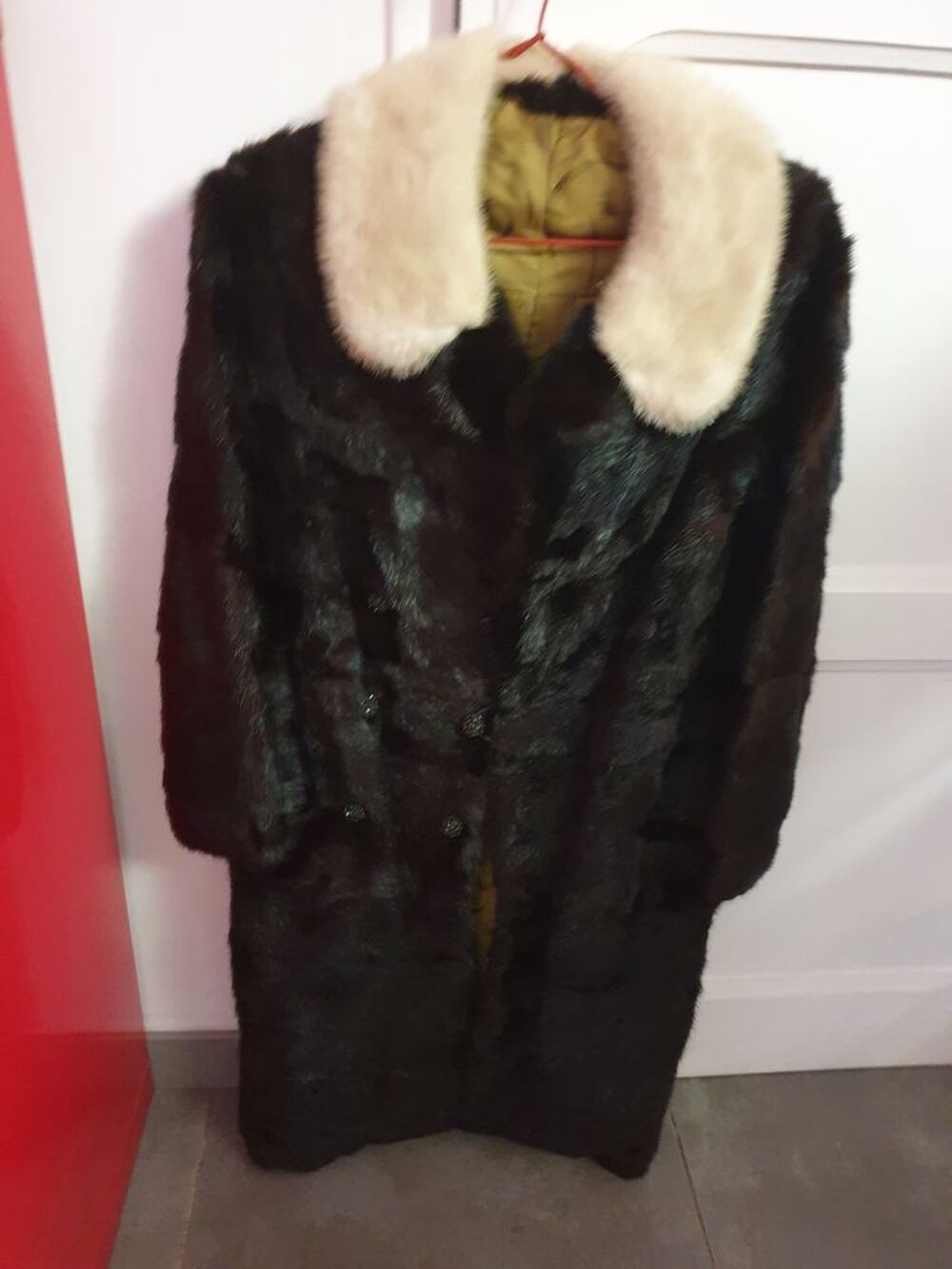 Tr&egrave;s beau manteau de vison Vêtements