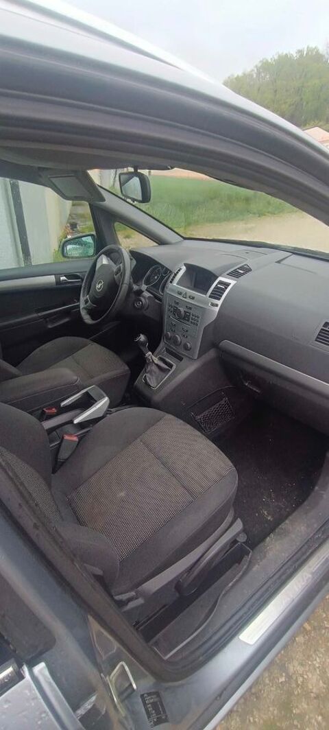 Opel zafira 1.9 CDTI - 120 ch FAP Cosmo Pack