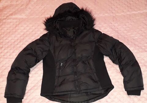 Blouson doudoune noir taille M 10 Le Ch�telet-en-Brie (77)