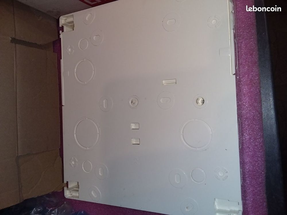 COFFRET ELECTRIQUE pour disjoncteur + compteur monophas&eacute; LEG Bricolage