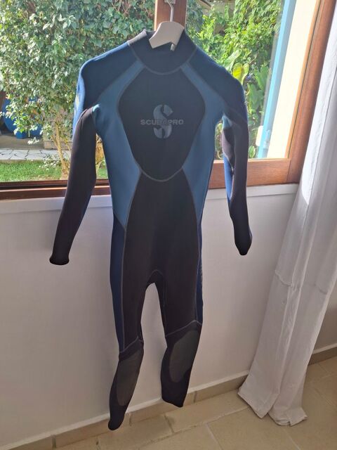 Combinaison de plong�e 40 Goyave (97)